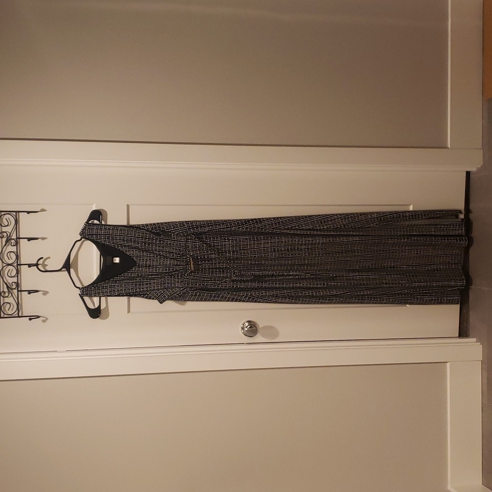 XL Simply Styled Maxi Dress Blqck/White